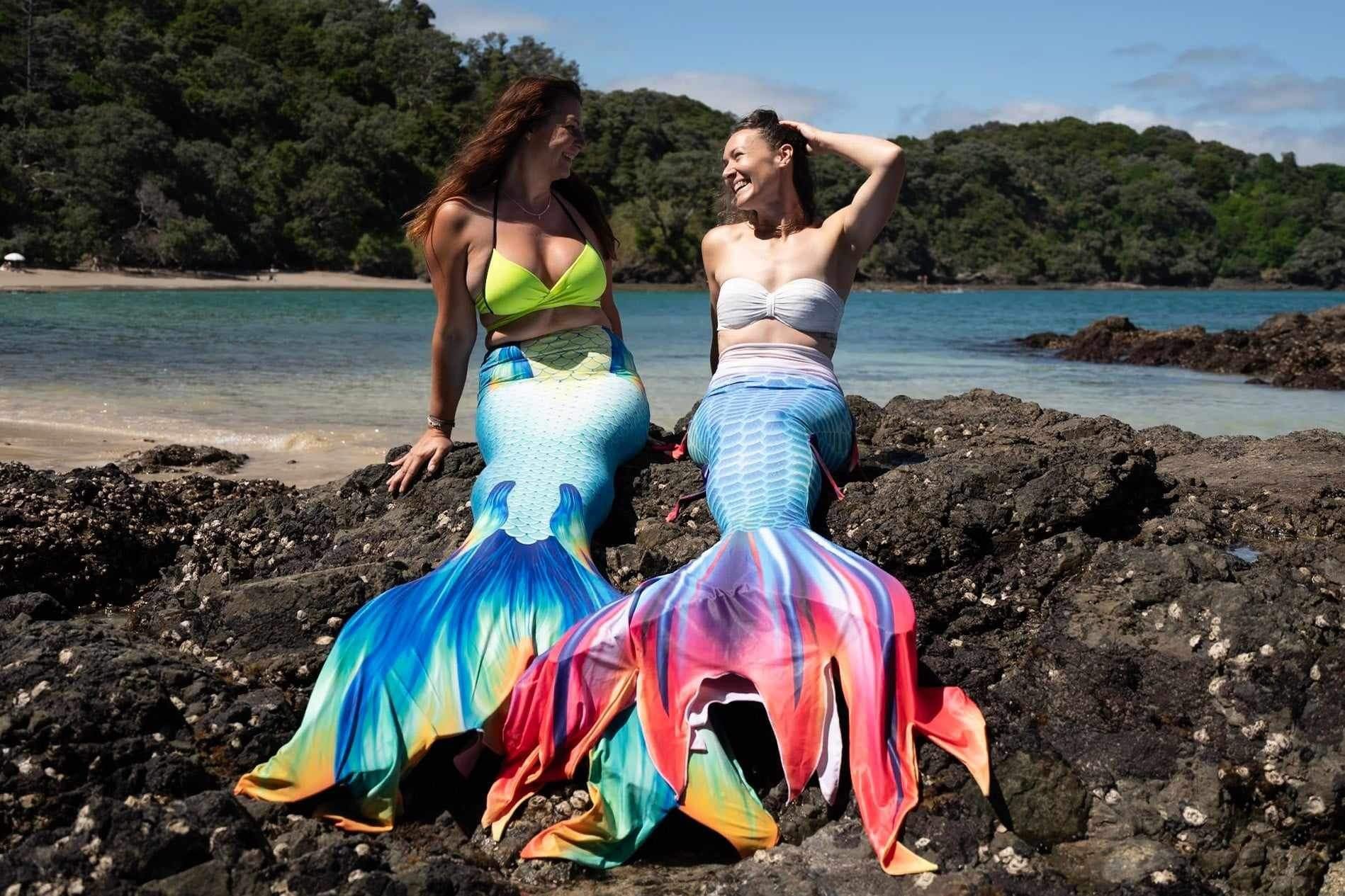 Mermaid tails on the rocks — Bay of Islands